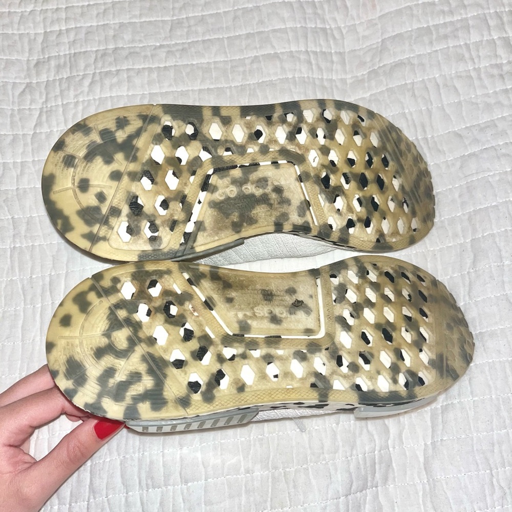 NMD R1 - Picture 4 of 4
